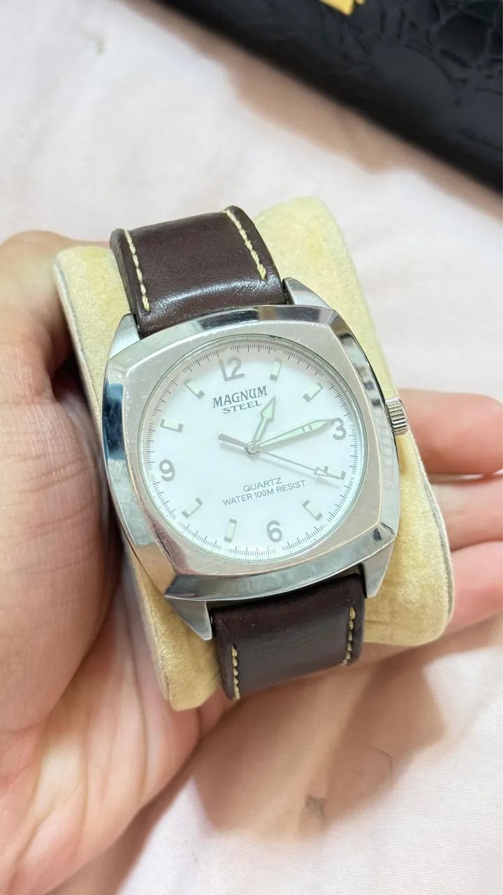 Relógio Magnum Water Resistant 100m
