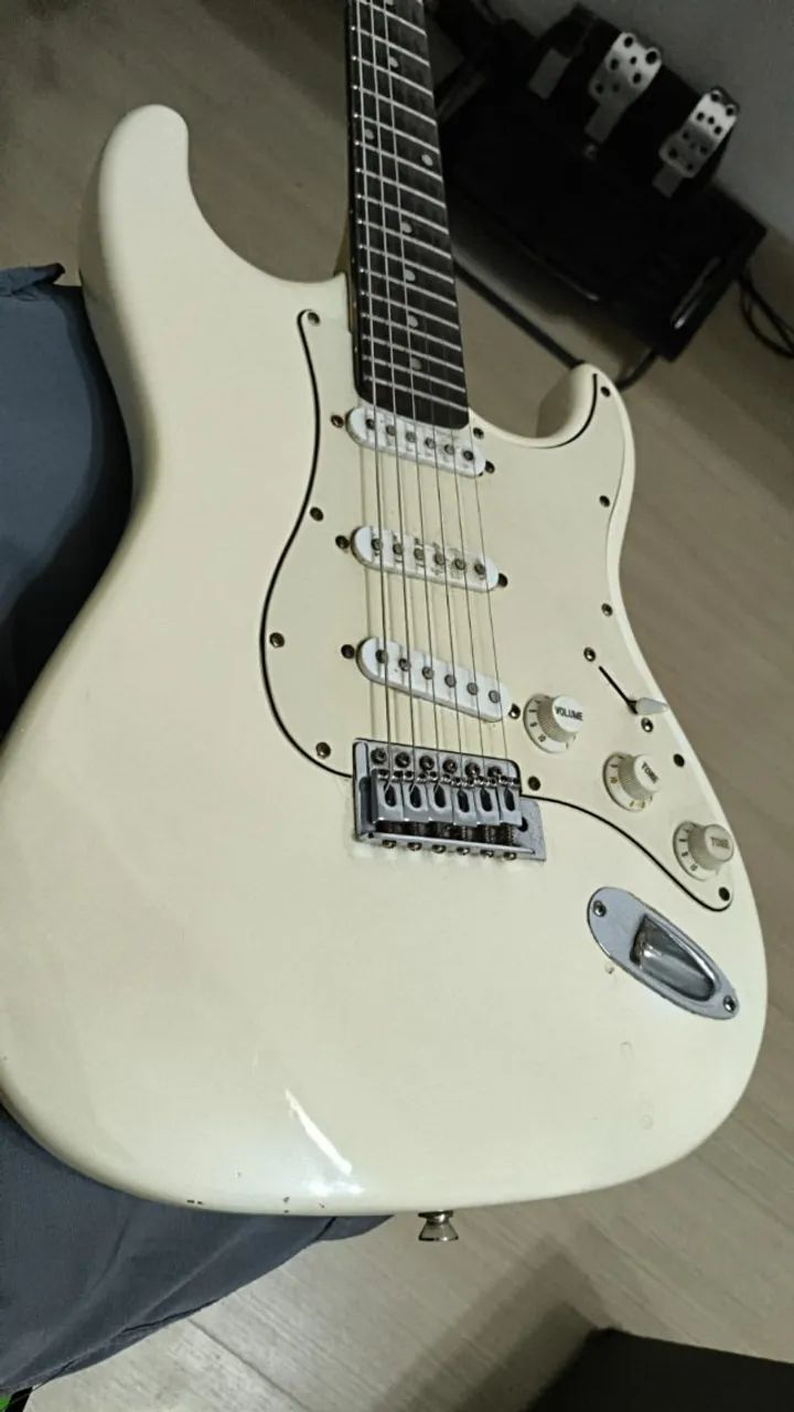 Guitarra Eagle STS 001 Wt