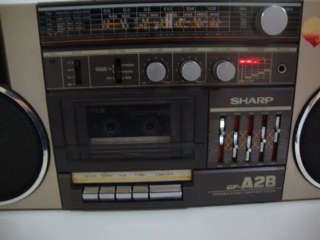 Aparelho de Som antigo Sharp Modelo GF- A2B. - Foto 5