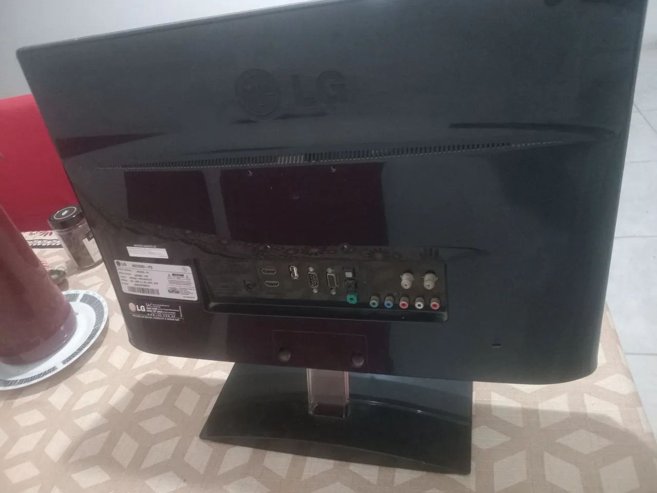 Vende-se um Tv LG de 20 polegadas, funciona como monitor tbm  - Foto 2