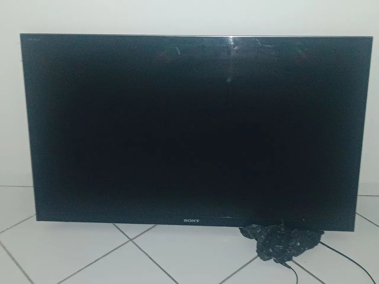 Vendo televisão valor 200
