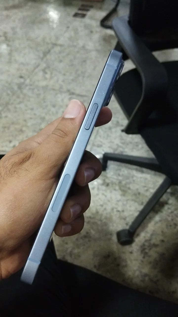 iPhone 14 Plus 256g azul - Foto 2
