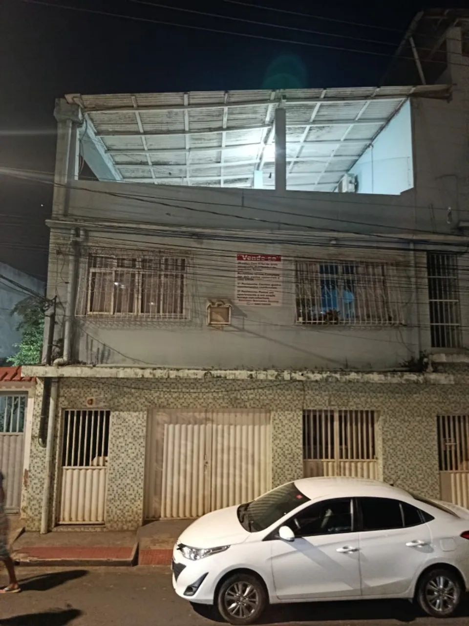 Prédio com 7 unidades geradoras de renda, sendo 2 pontos comerciais e 5 apto. - Foto 4