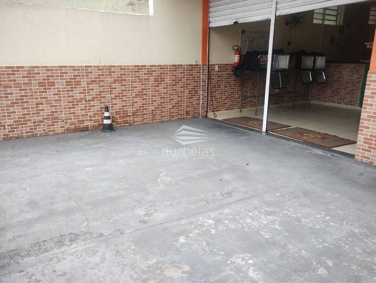 Vendo ótimo PONTO COMERCIAL com residencia anexa. - Foto 5