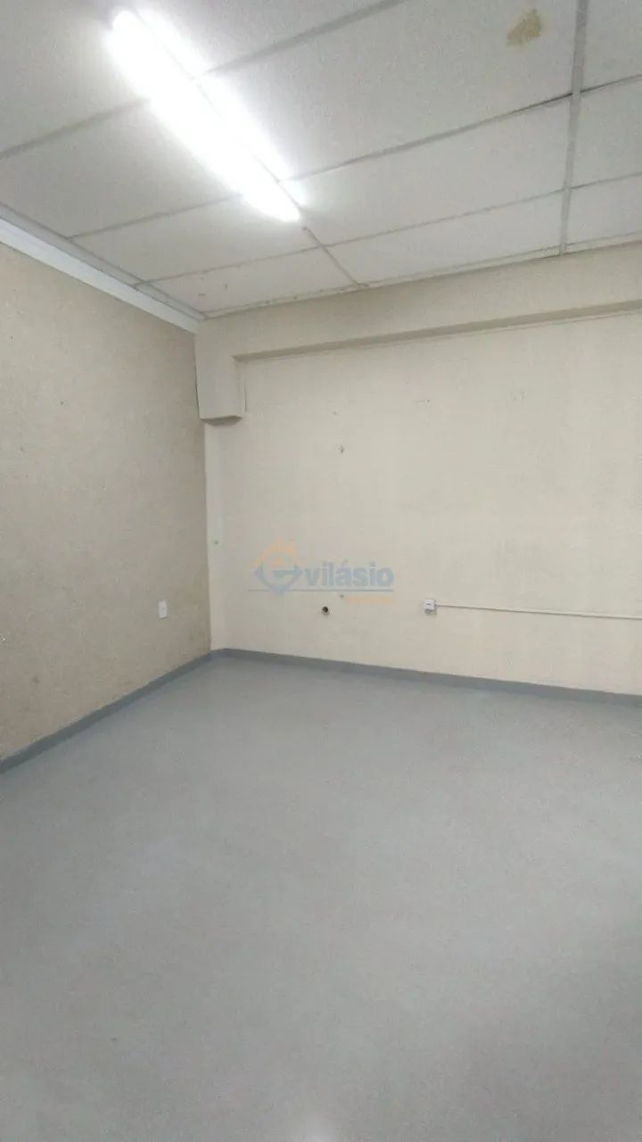 EXCELENTE SALA AMPLA NA AV. SEBASTIÃO DE BRITO - Foto 2