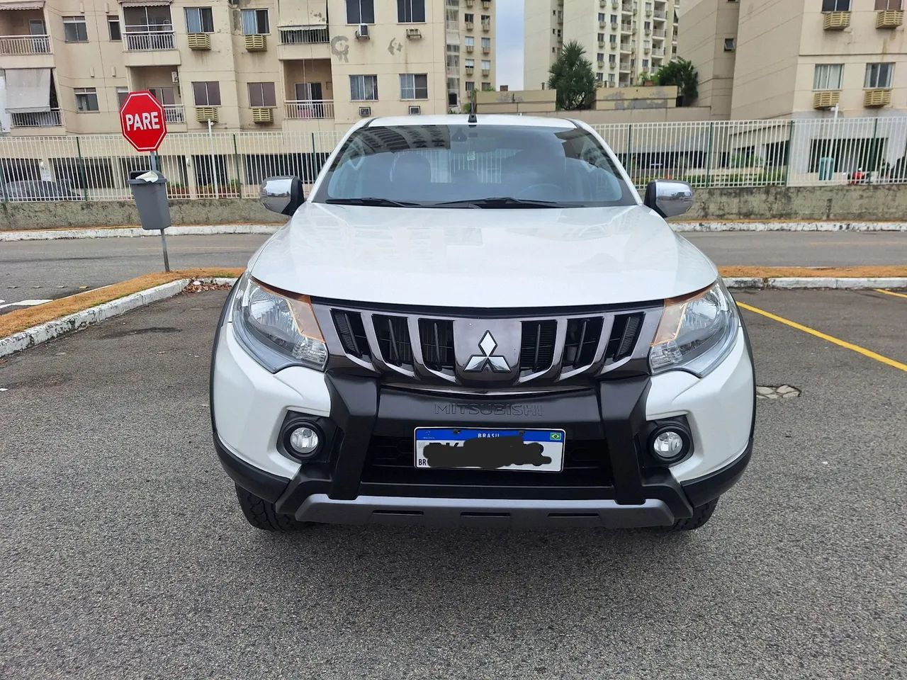 Mitsubishi L200 2021
