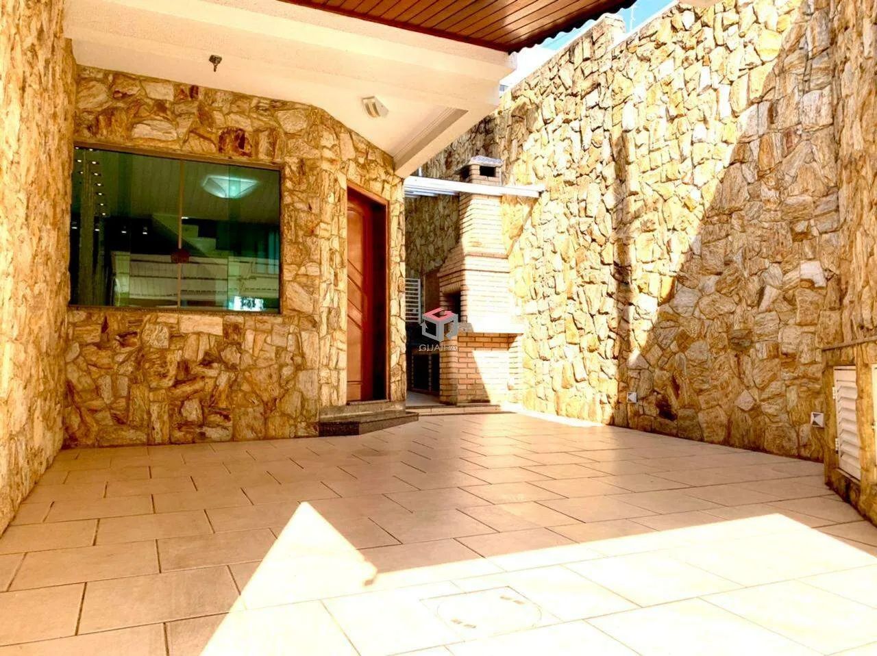 Sobrado - Saúde - 3 dormitórios (1 suíte) - 132m2