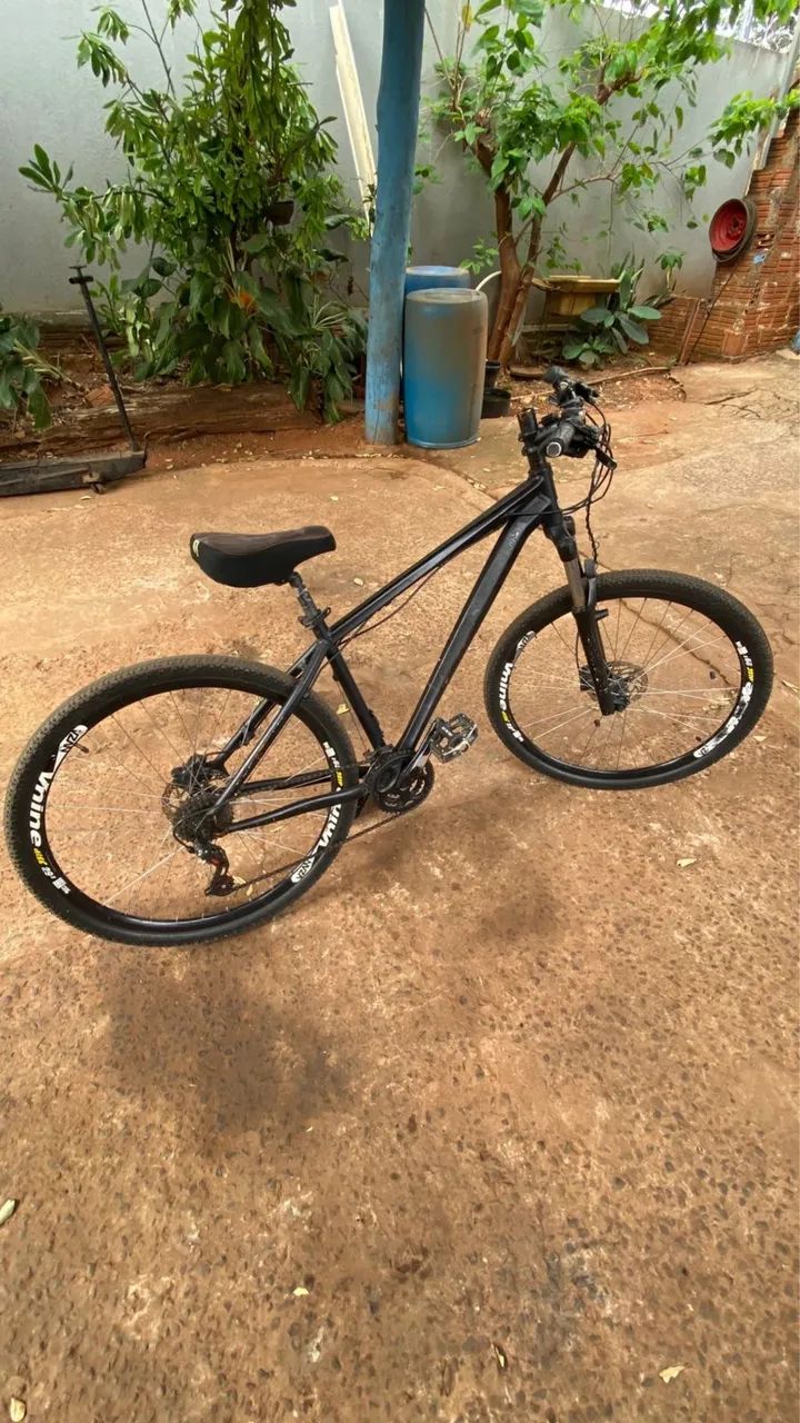  Bicicleta Aro 29 preta  - Foto 4