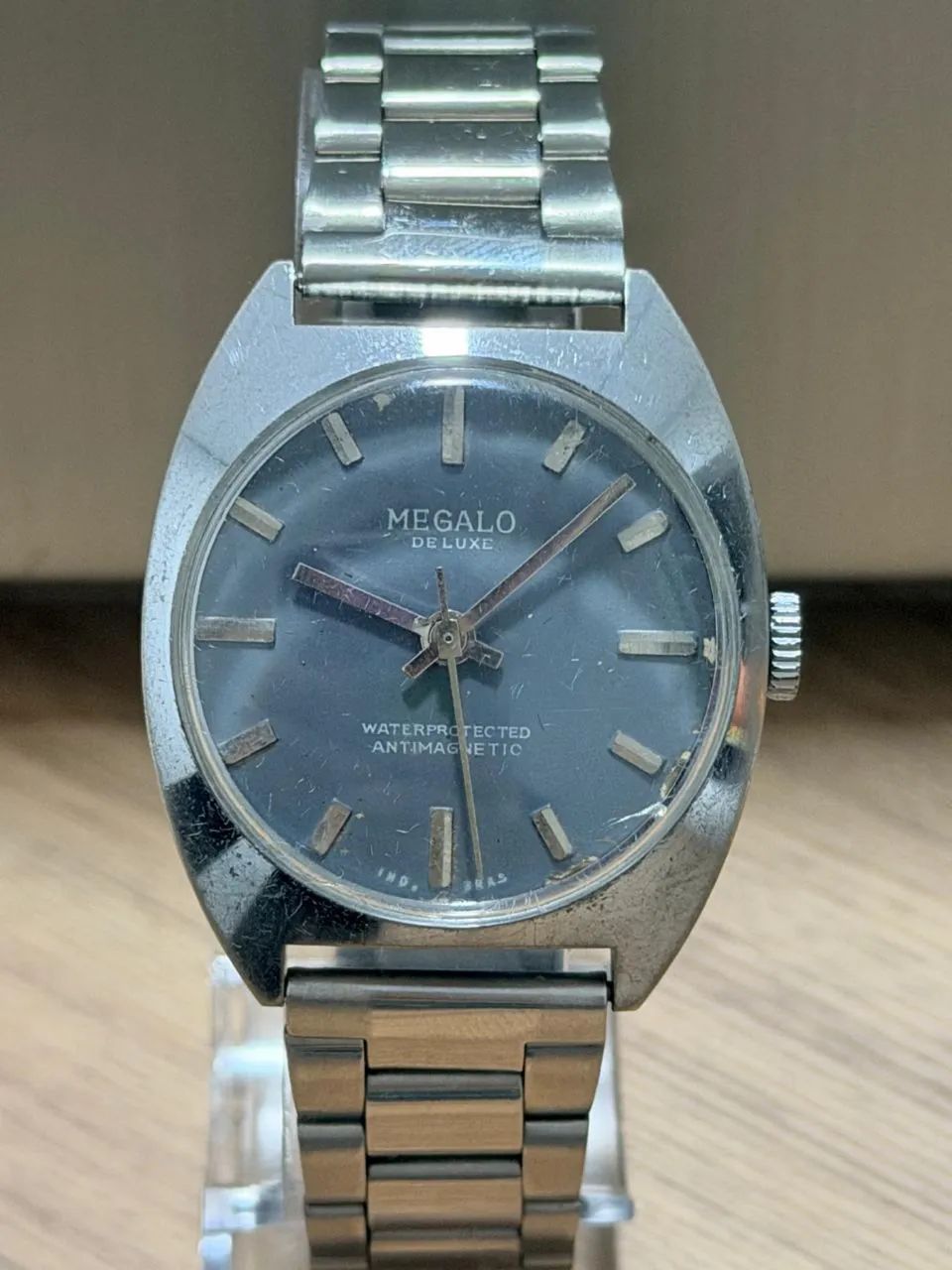 MEGALO DELUXE - VINTAGE SWISS