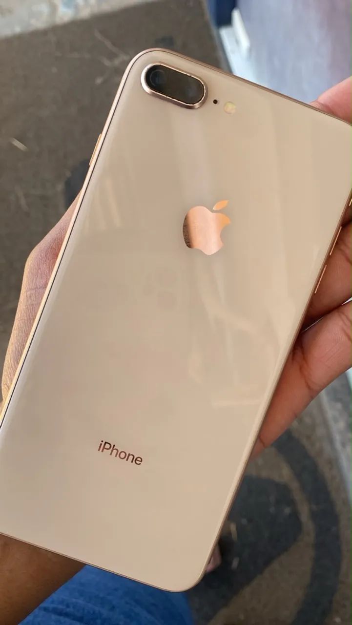 iPhone 8 Plus