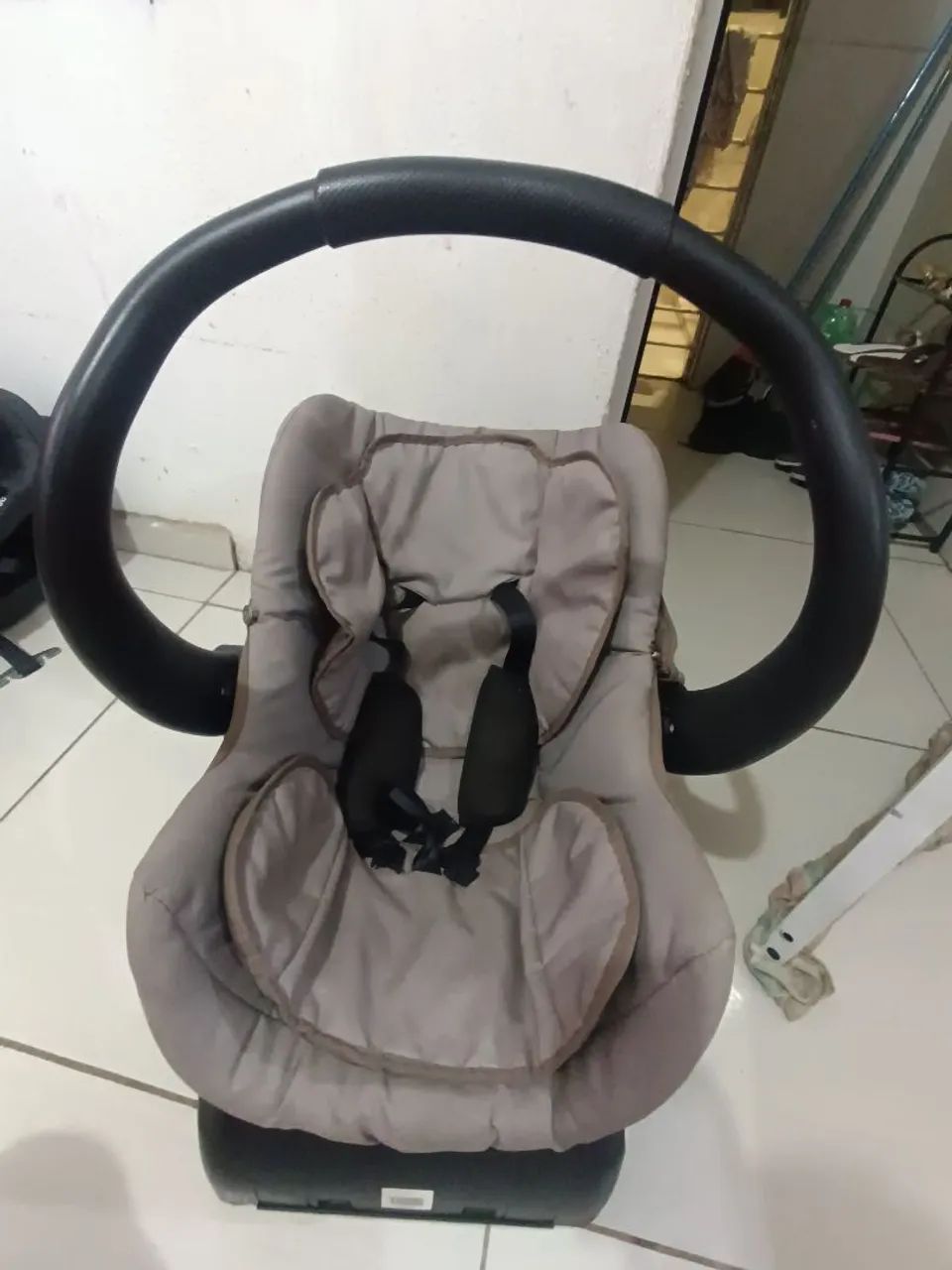 Bebê conforto com base 