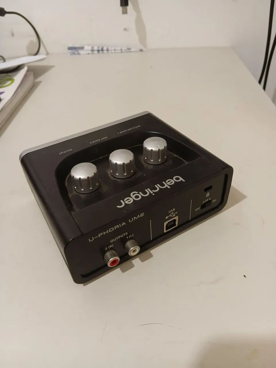 interface de áudio Behringer U-Phoria UM2  - Foto 2
