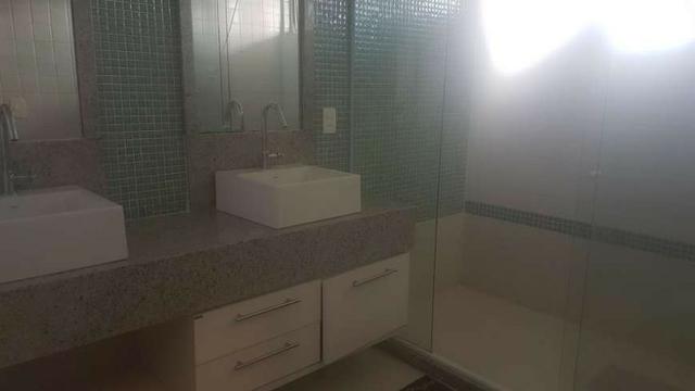 Linda Casa com 315 m², 5 Suítes em Cond. Residêncial de Luxo em Muro Alto - Foto 10