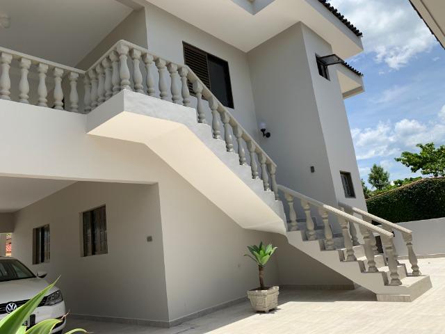 Vendo/Troco Sobrado Litoral (Residencial/Comercial) - Baln. Caravelas - 3 quadras do Mar - Foto 2