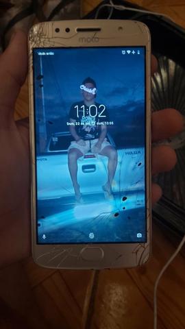 Moto g5s trincado mas funciona perfeitamente
