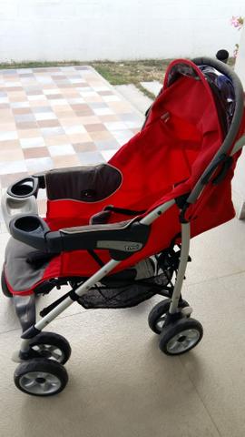 Vendo carrinho de bebê + bebê conforto + suporte para carro