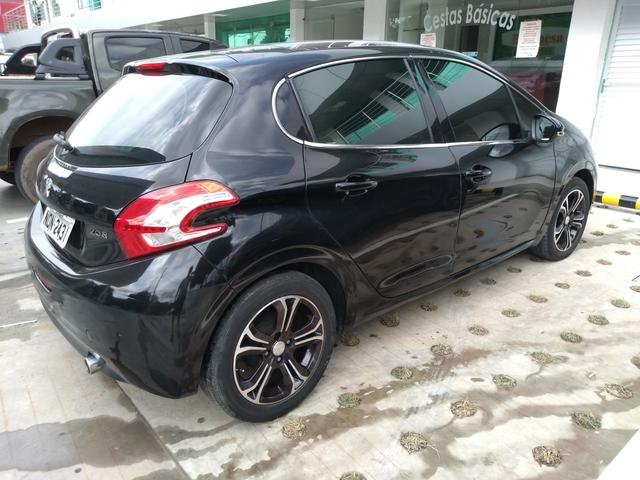 Peugeot 208 2014 Griffe teto panorâmico - Foto 5