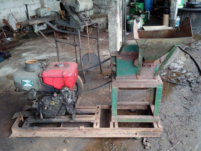 Motor Yanmar B9 com pucadeira e suporte - Foto 3