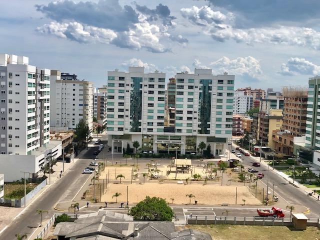 No último andar em frente à praça! - Foto 11