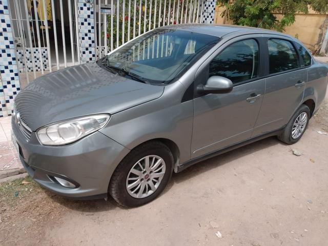 Grand Siena 2014 Tetrafuel IPVA 2020 pago - Foto 2