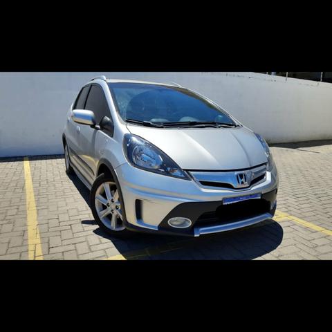 Honda fit 1.5 twist 2014