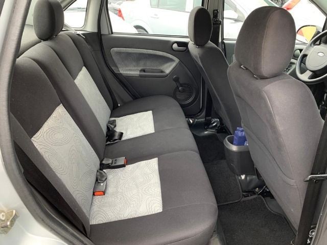 Ford Fiesta Sedan 1.6 Class 2010 Completo - Foto 9