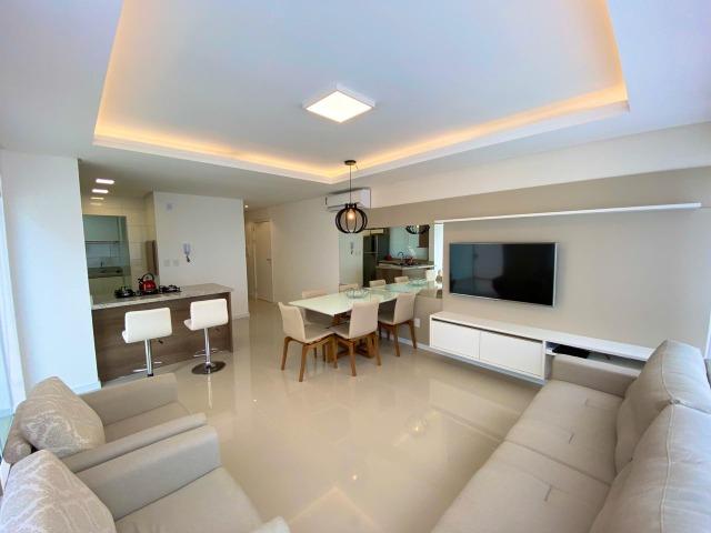 Apartamento três dormitórios decorado com terraço - Foto 4