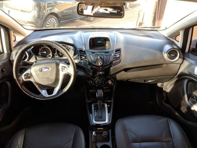 Ford New Fiesta Sedan 1.6 Flex SE Automático - Completo com bancos em couro - Foto 6