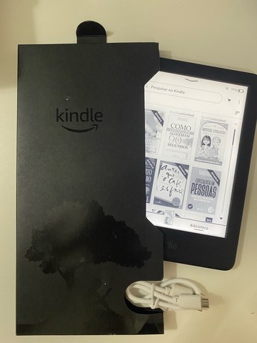 Kindle 10ª geração com capa 