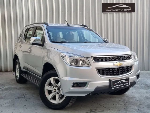 Chevrolet Trailblazer é SUV de sete lugares usado parrudo e 4×4