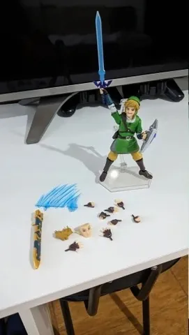 Figura The Legend of Zelda LINK imaculado Ramada E Caneças • OLX Portugal