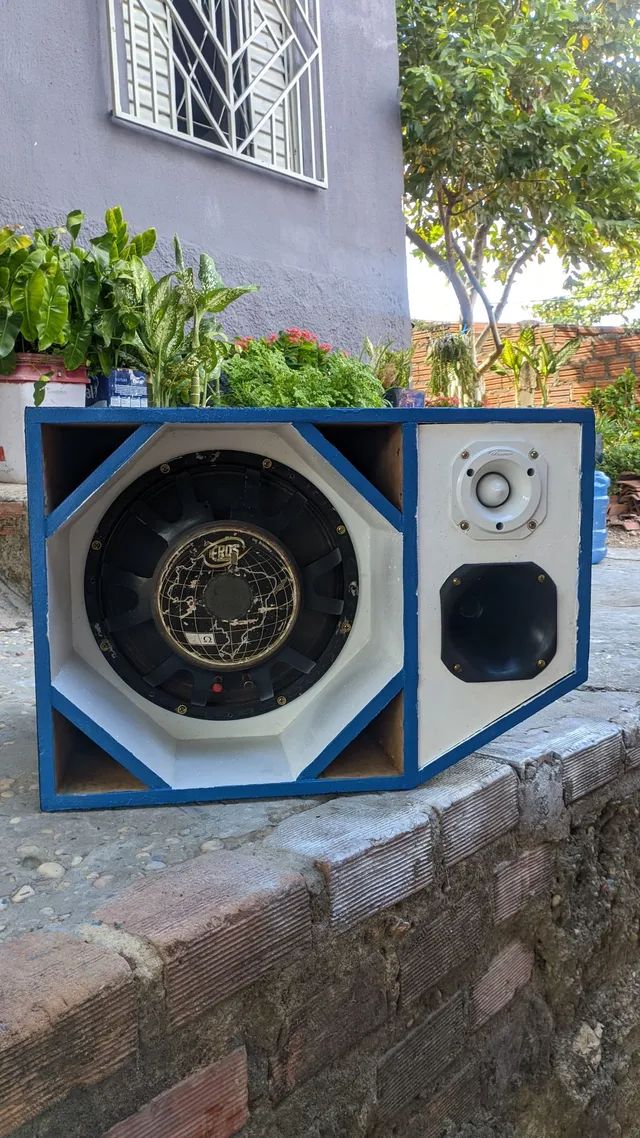 Caixa trio nova