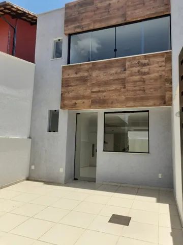 Excelente Casa Geminada Duplex, Tres Quartos com uma Suite, Duas Vagas de Garagem. - Foto 2