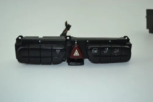 Botão Interruptor Pisca Alerta Trava Destrav Mercedes C180