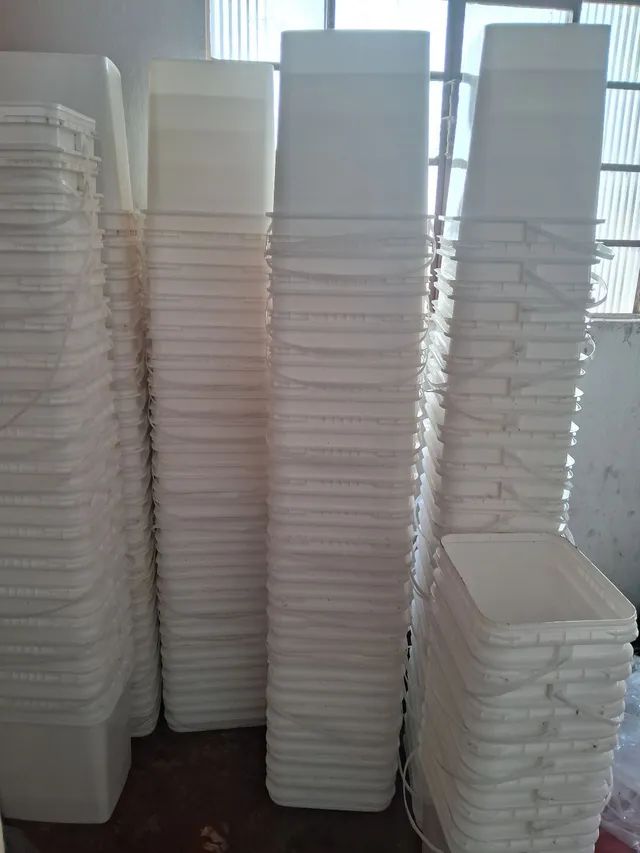 Baldes quadrados  de 18 kilos - Foto 3