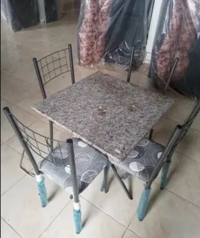 Conjunto de Mesa Novo, Entrega e montagem grátis !!