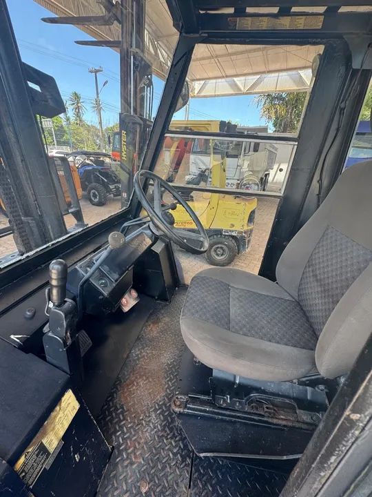 Empilhadeira Hyster 7 toneladas diesel  - Foto 6