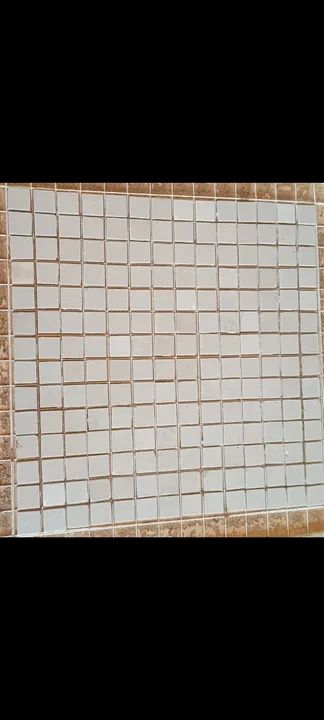 Vendo pastilhas 2x2 porcelana branca