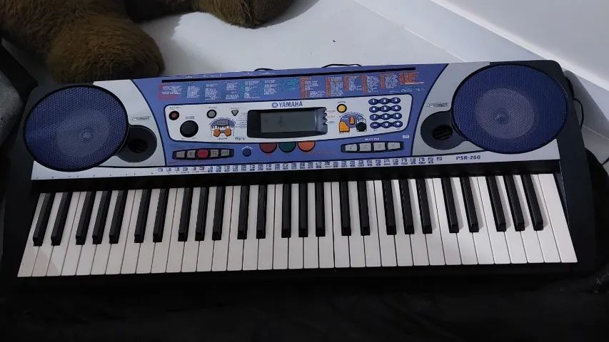 Teclado Yamaha PSR 260