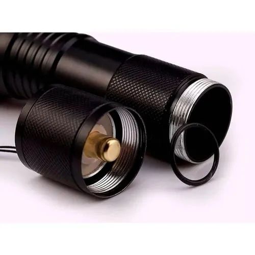 Lanterna Tática X900 - Super Potente - Bateria Recarregável Loja Coimbra Computadores - Foto 4