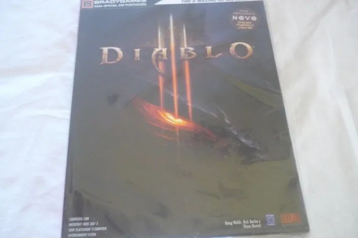 Guia Oficial Diablo III, De Denick Thom. Editora Europa Em Português