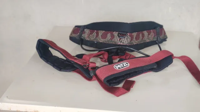 Cadeirinha de escalada Petzl