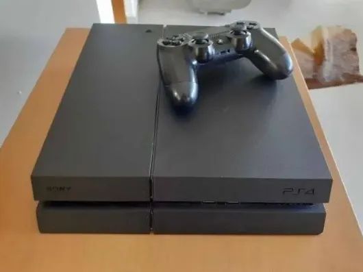 Playstation 4 - Seminovo