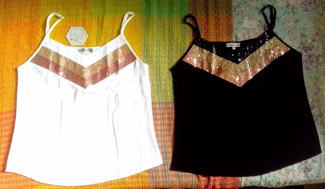 2 BLUSINHAS FEM. TAM.P (M&S FASHION) Ler descrição...