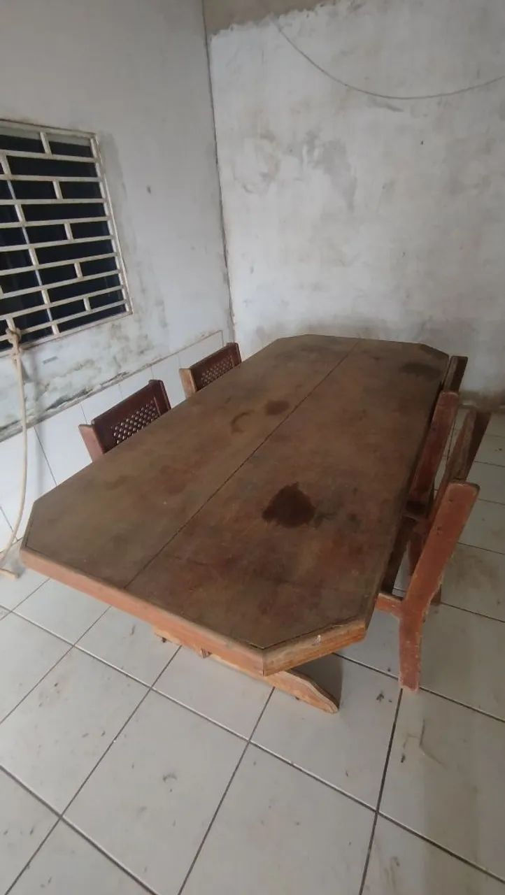 Vendo jogo de mesas de madeira 