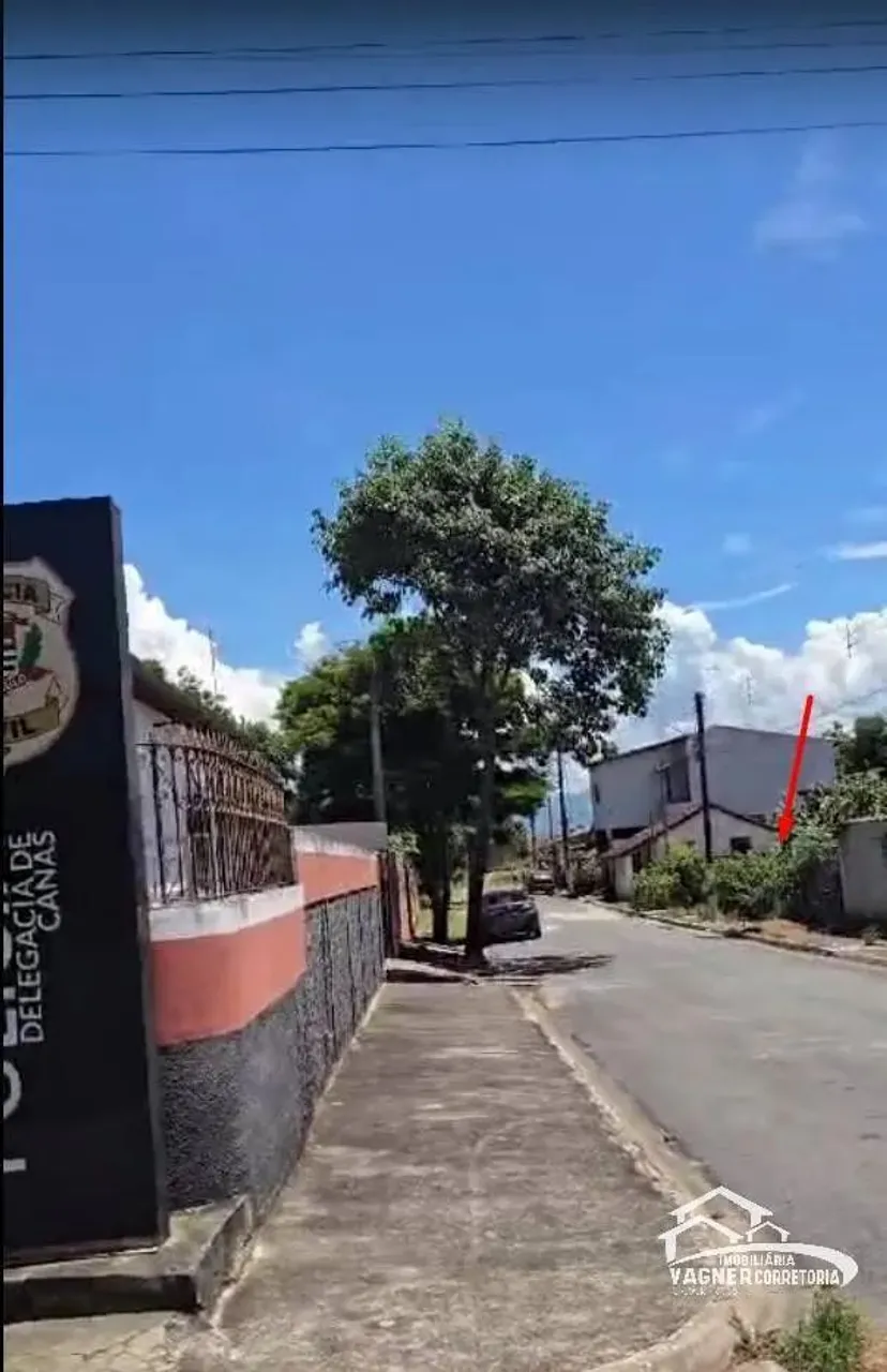 Terrenos em ótima localização ao lado da delegacia em CanasSP à venda.