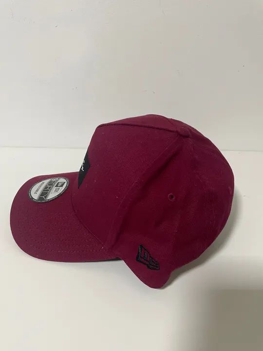 Boné Aberto New Era Aba Curva 940 - Foto 2