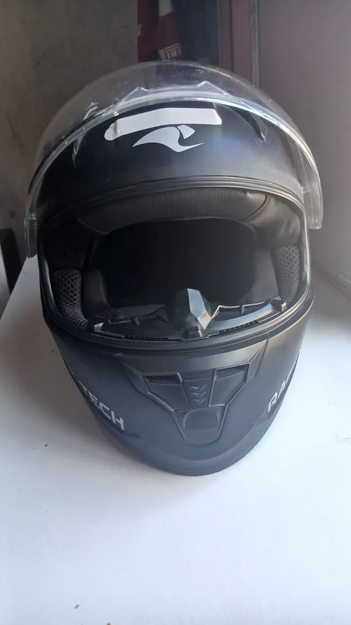 Capacete de Moto Preto Rach Tech