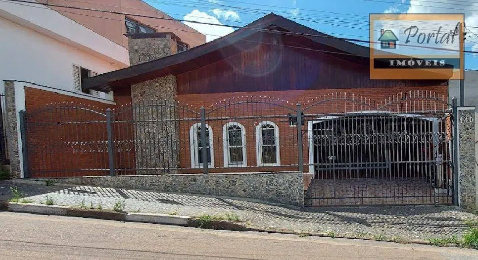 Casa com 3 dormitórios para alugar, 182 m² por R$ 3.936/mês - Centro - Campo Limpo Paulist