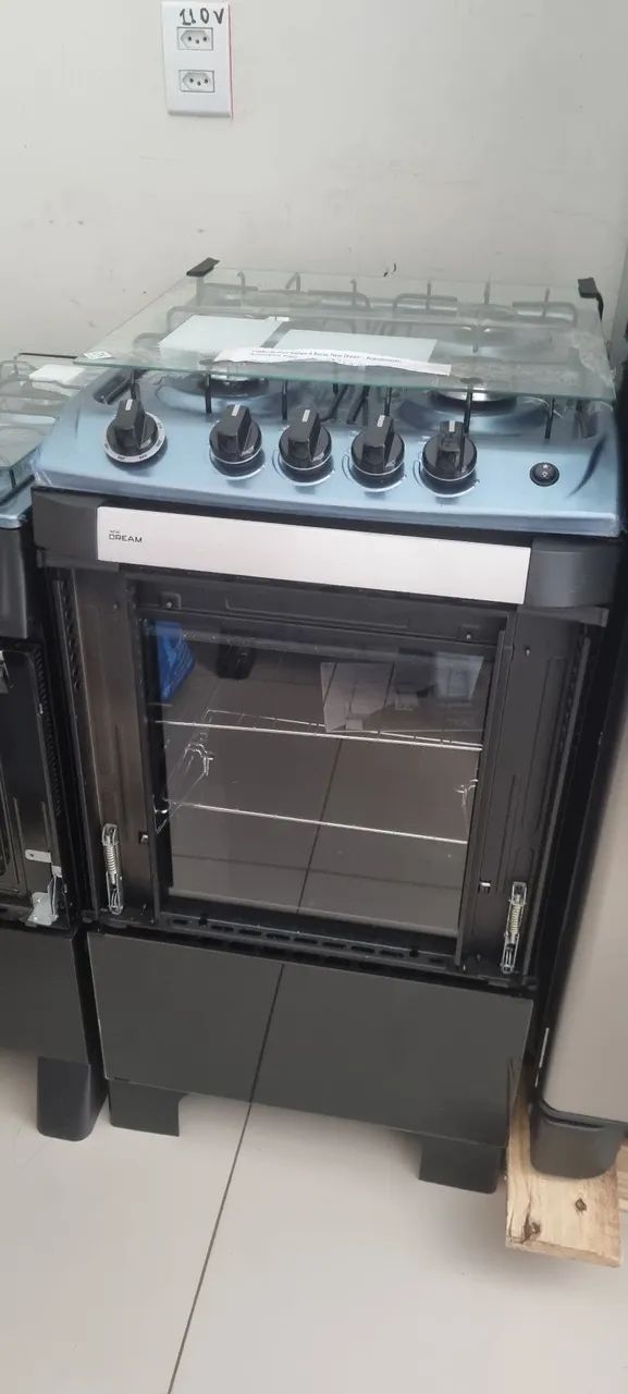 Fogão de Piso Itatiaia 4 Bocas New Dream - Acendimento Automático, Preto bivolt